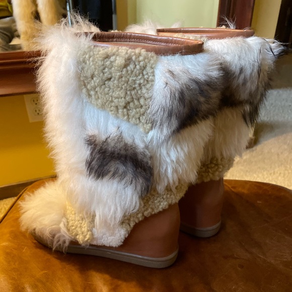 Like new coach boots! - Picture 1 of 5